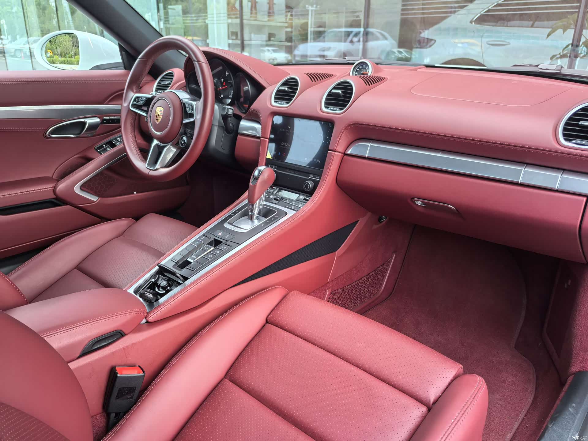 Porsche Boxster, 2026 8