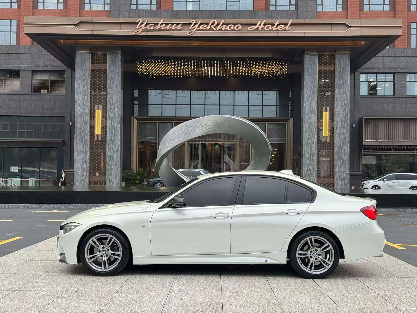 BMW 3 Series, 2018 9