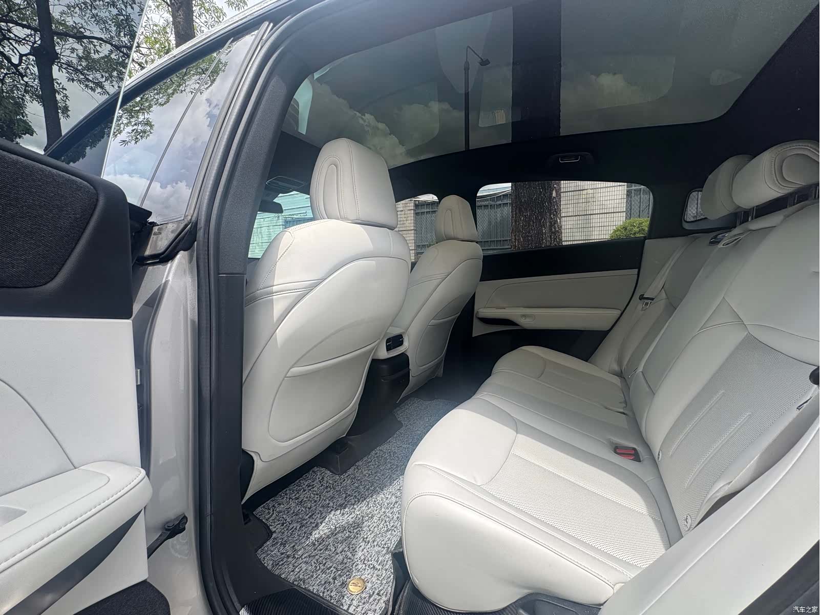 Xpeng G6, 2023 9