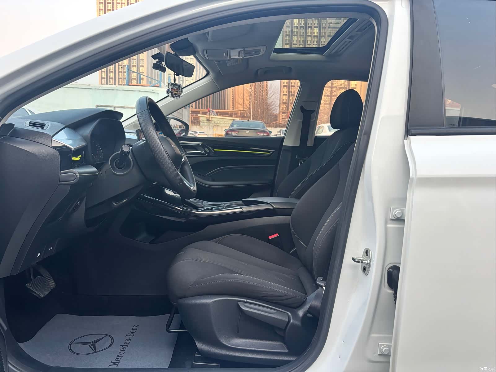 Roewe i5, 2021 7