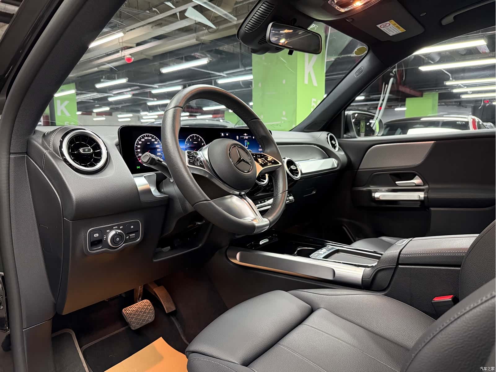 Mercedes-Benz GLB, 2024 все фото