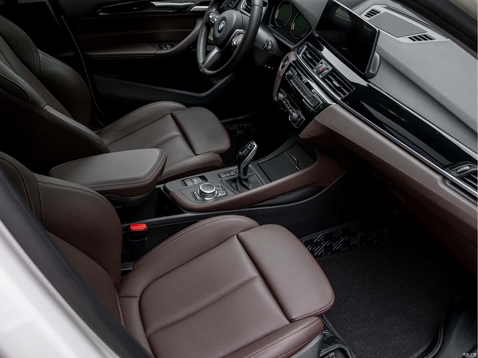 BMW X1, 2021 12