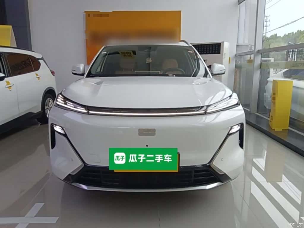 Geely 7, 2025 3
