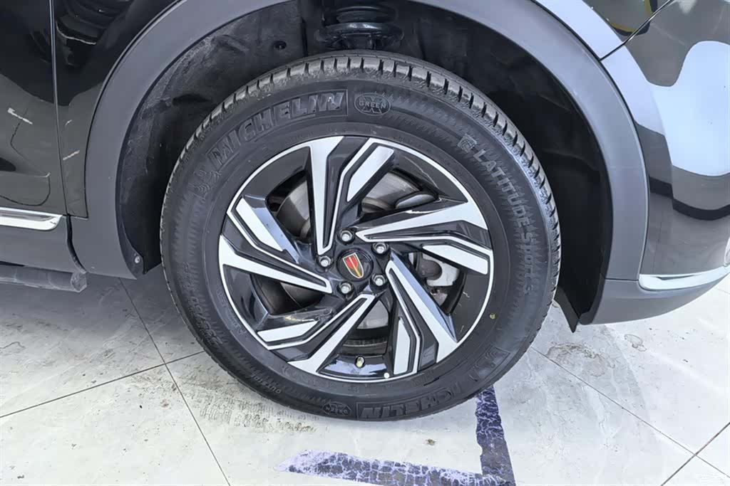 Hongqi HS5, 2022 6