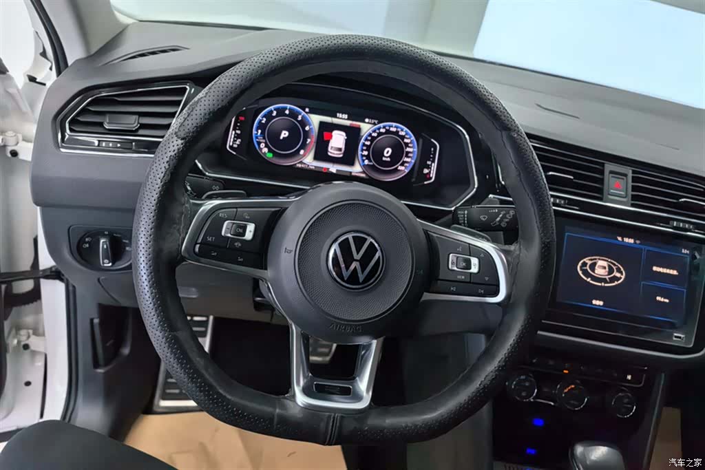 Volkswagen Tiguan L, 2021 15