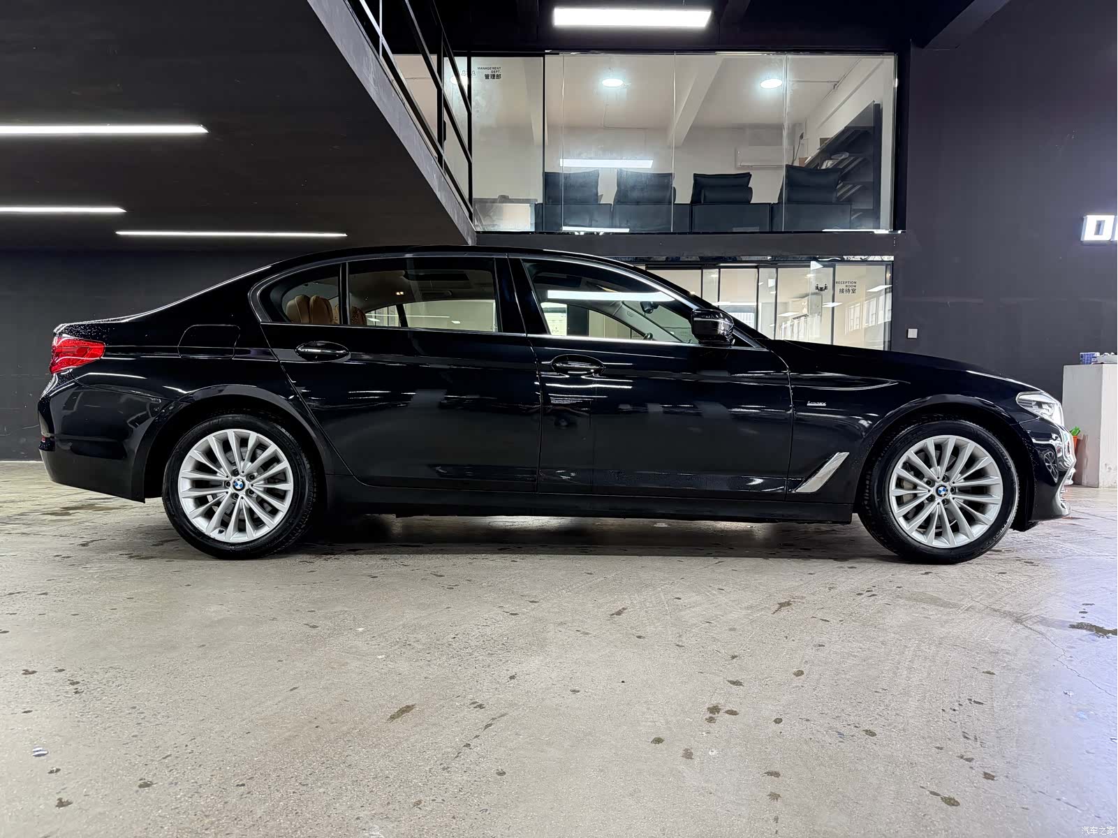 BMW 5 Series, 2017 10