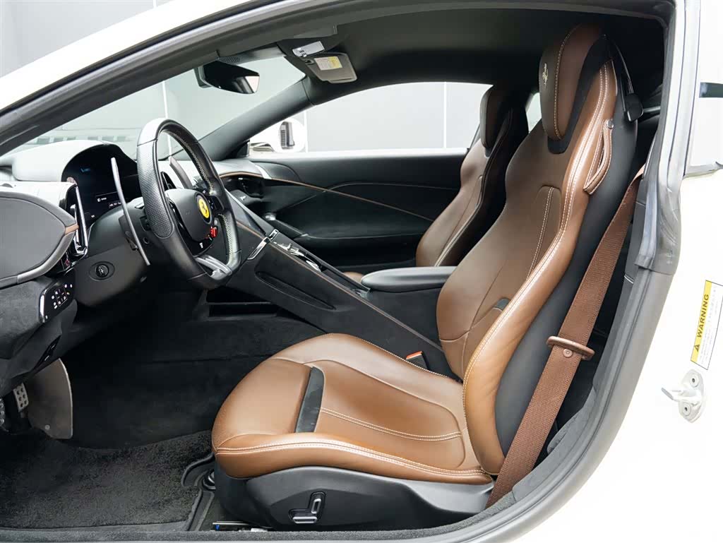 Ferrari Roma, 2021 11