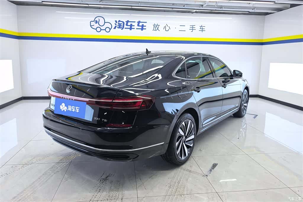 Volkswagen Passat, 2025 3