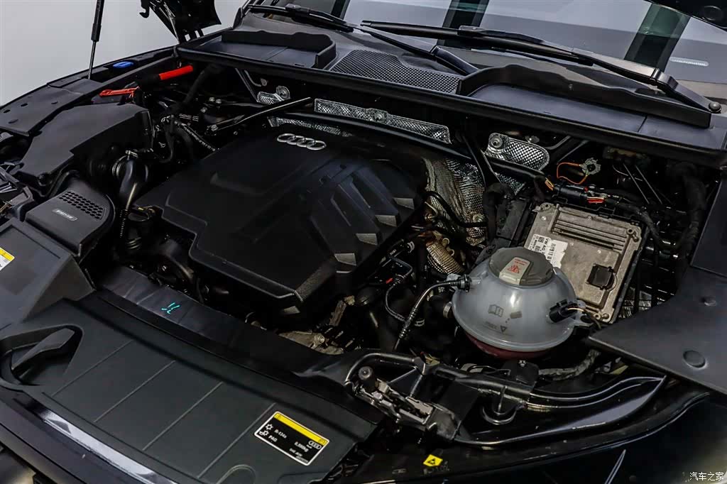 Audi Q5L, 2024 11