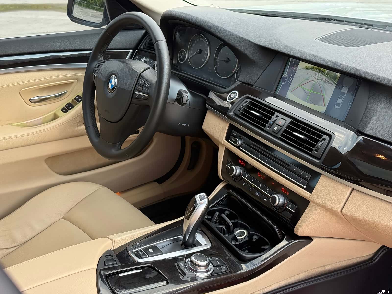 BMW 5 Series, 2012 37