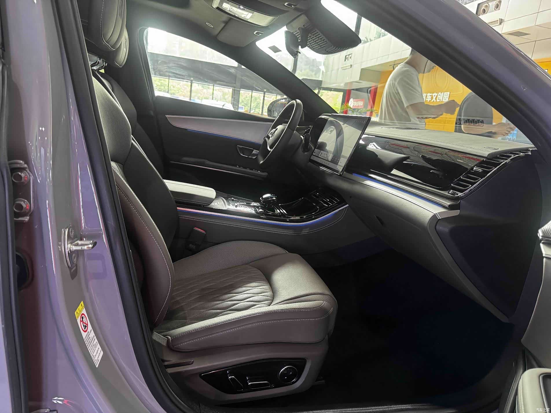 BYD Han, 2025 15