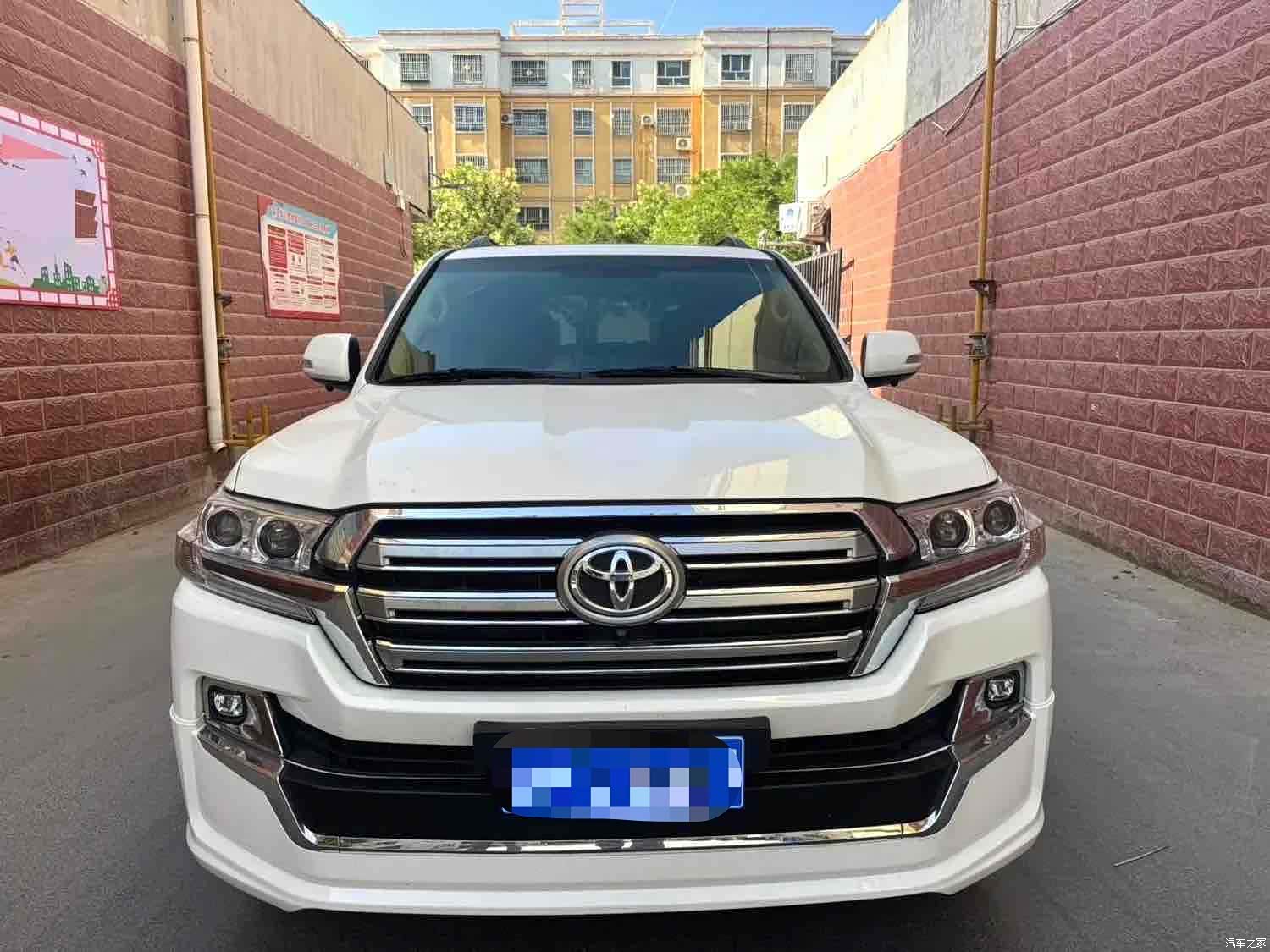 Toyota Land Cruiser, 2013 2