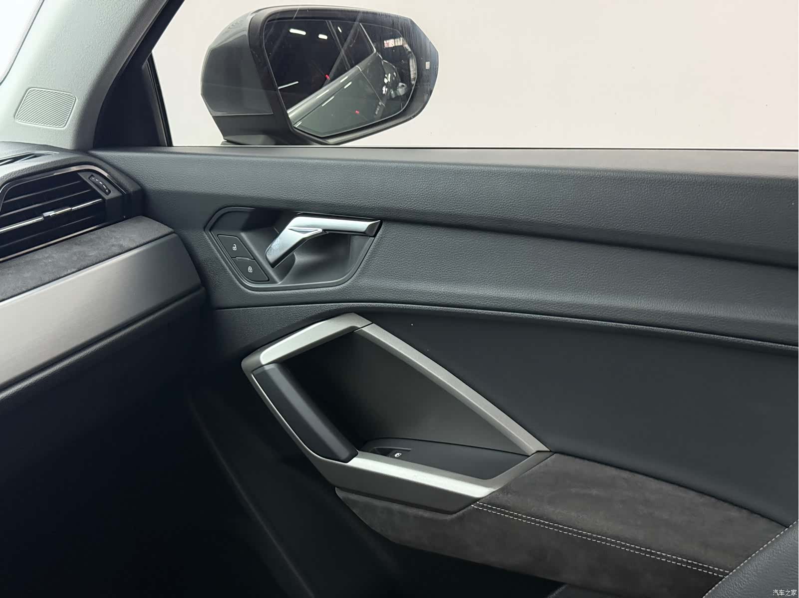 Audi Q3, 2021 13