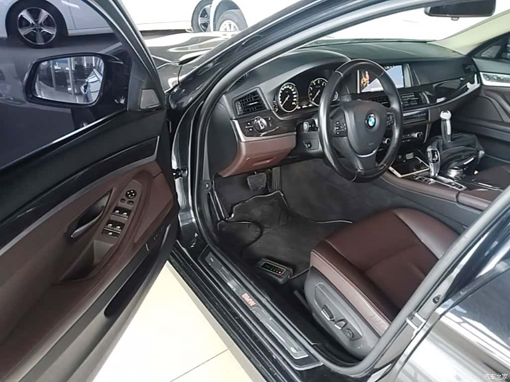 BMW 5 Series, 2017 16