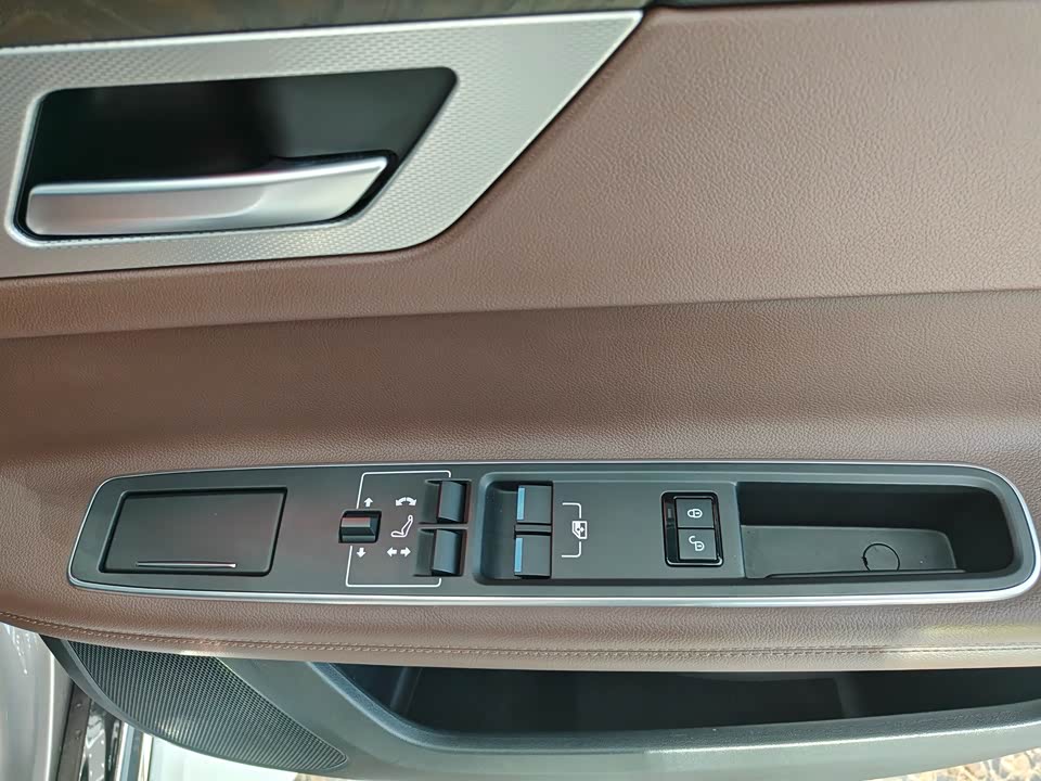 Jaguar XFL Jaguar XFL