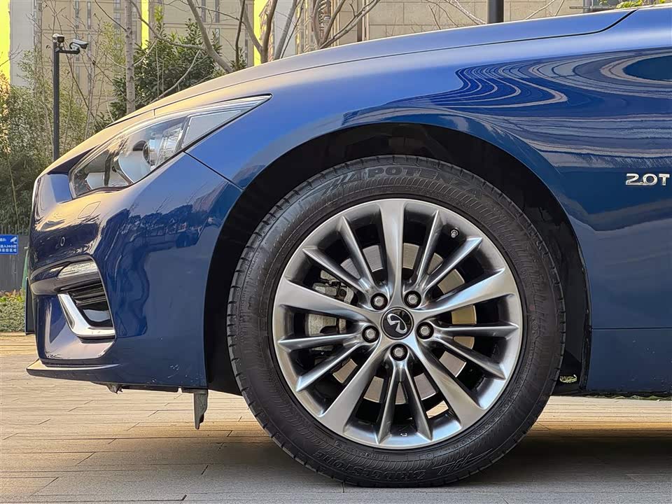 Infiniti Q50L Infiniti Q50L