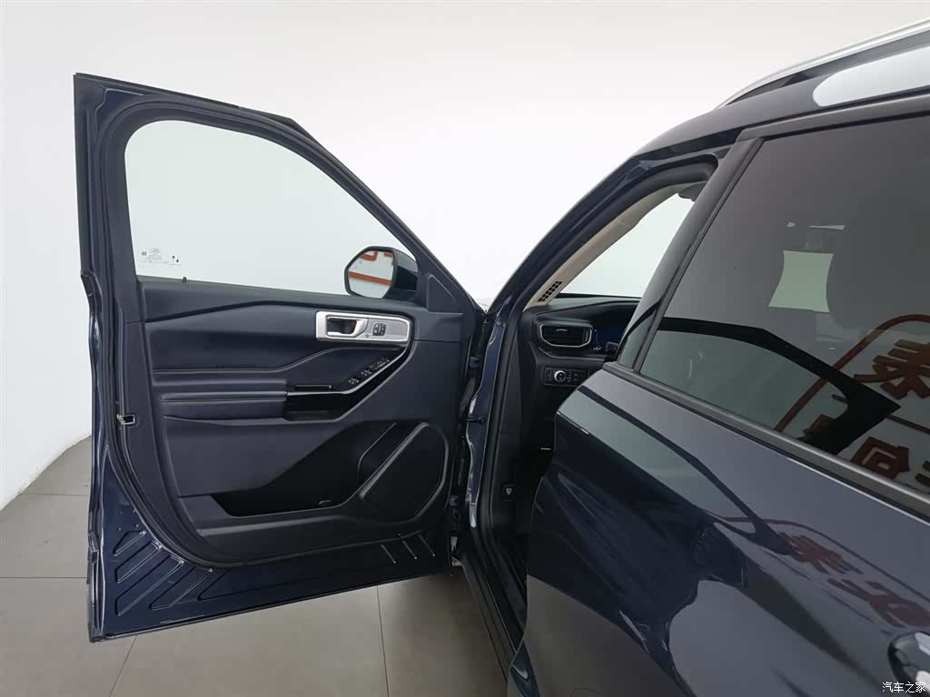 Ford Explorer, 2020 8