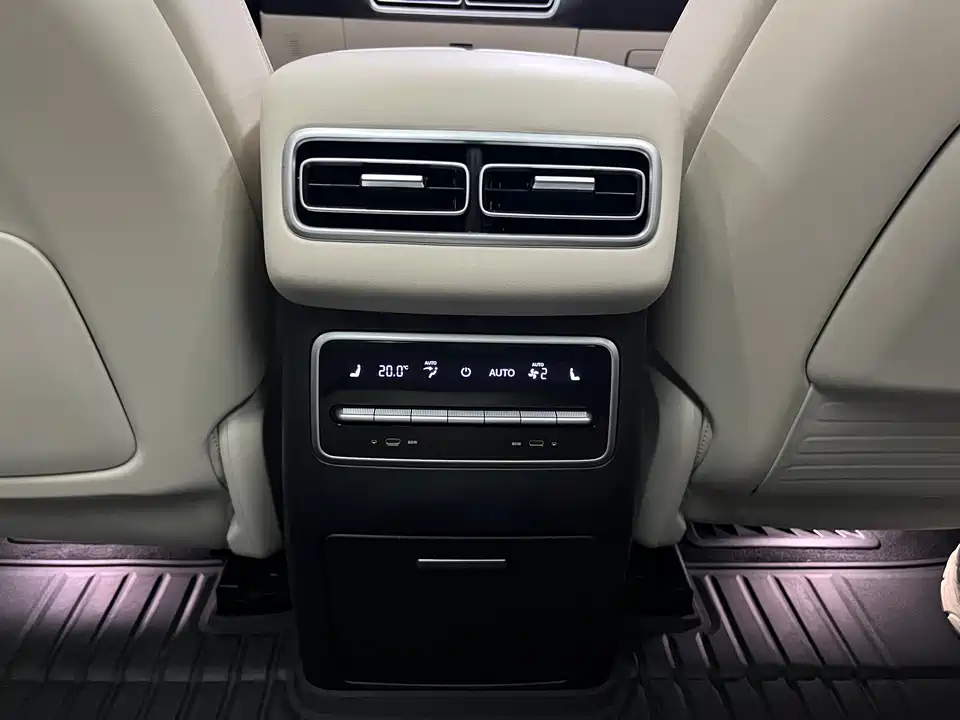 Li Auto Ideal L7