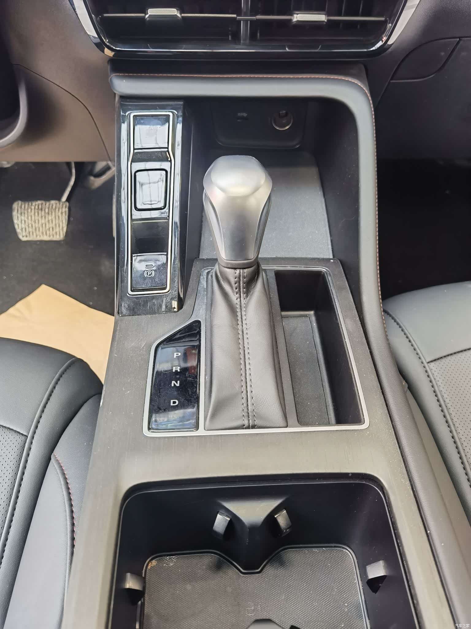 Roewe i5, 2025 9