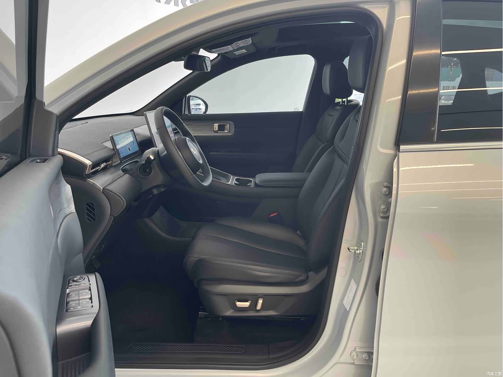 Wuling Starlight, 2024 8