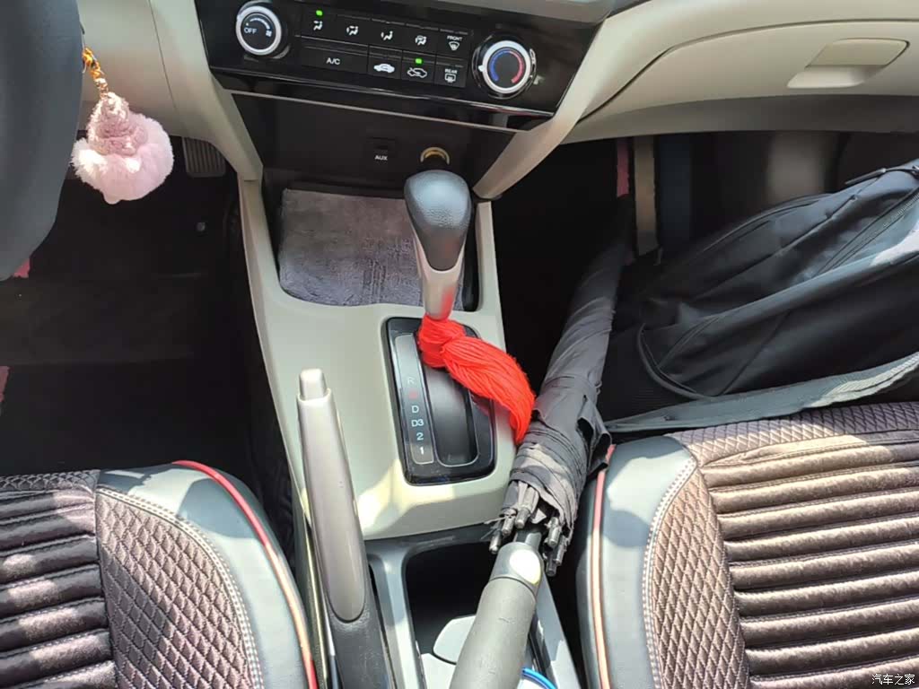 Honda Civic, 2015 14