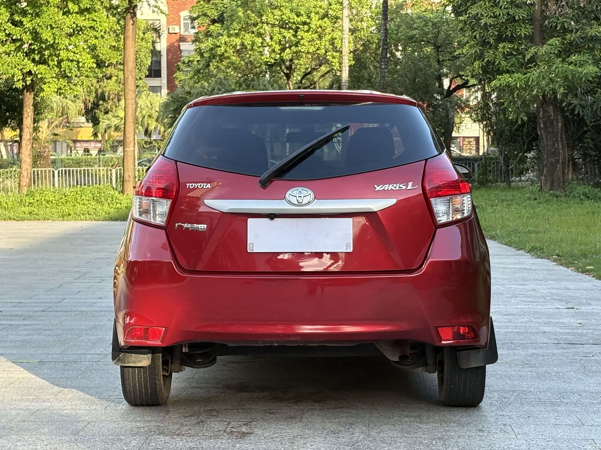 Toyota YARiS L, 2016 13