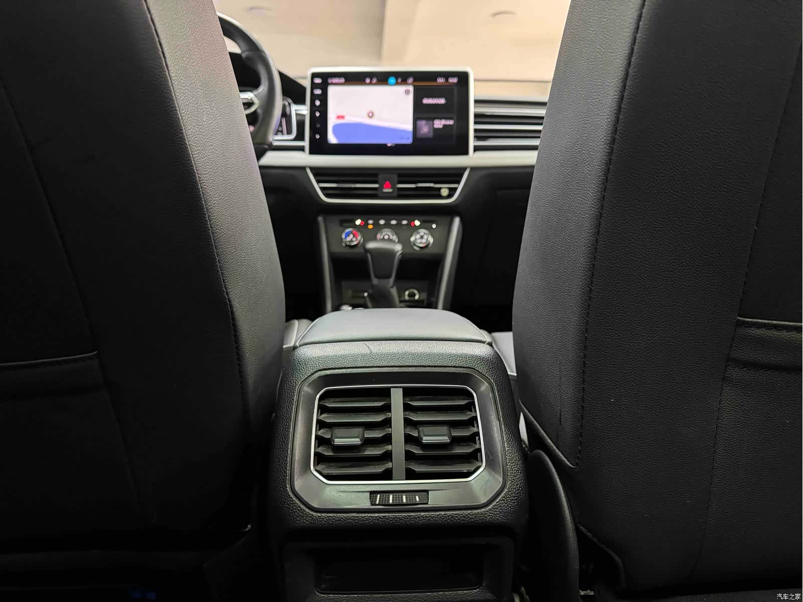 Volkswagen Tiguan L, 2022 18