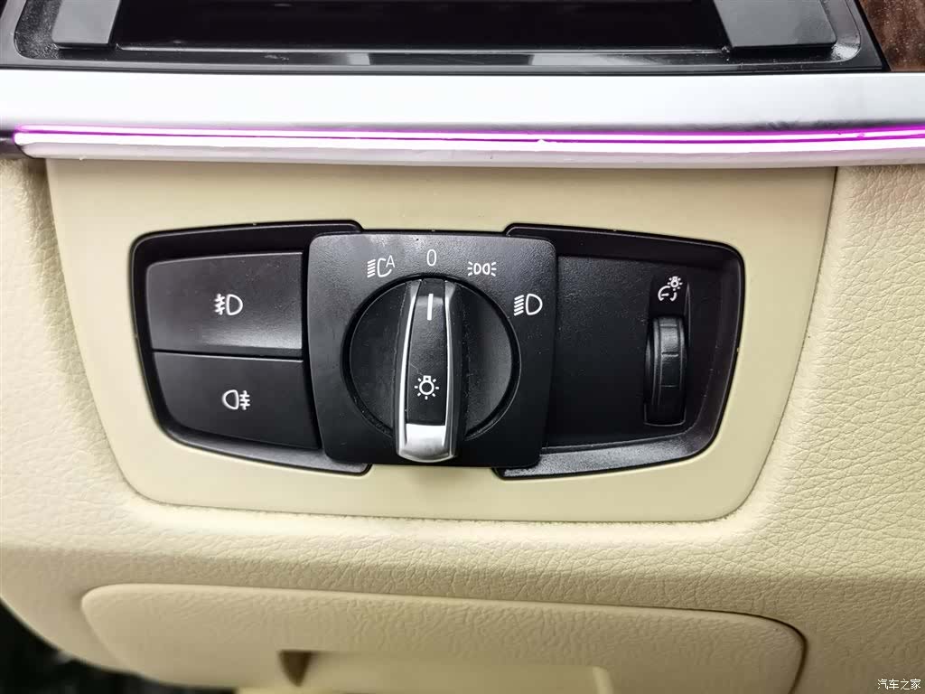 BMW 3 Series, 2013 21