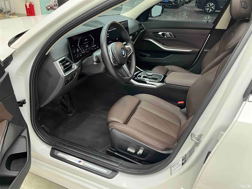 BMW 3 Series, 2023 10