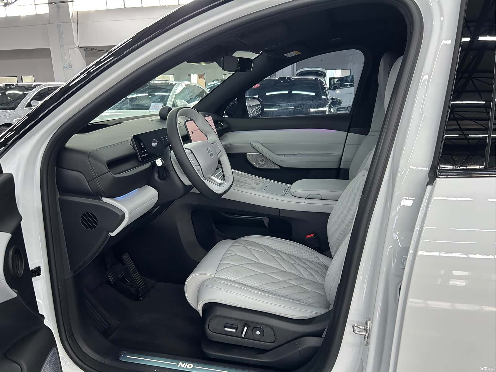 NIO ES6, 2025 4