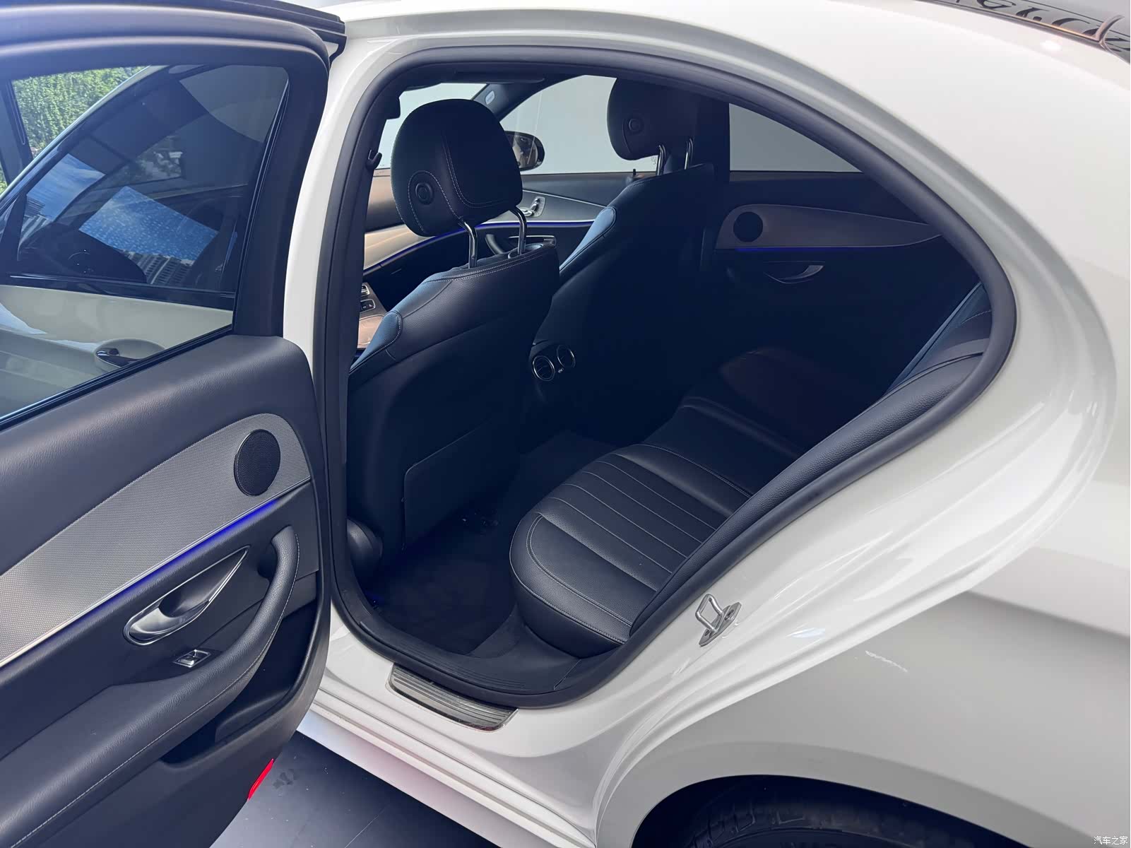 Mercedes-Benz E-Class, 2019 15