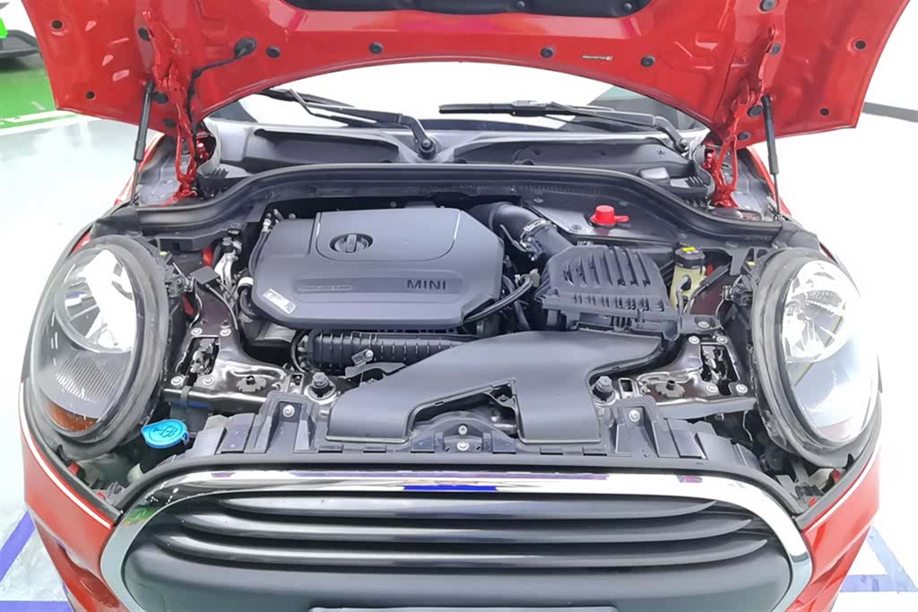 Mini ONE, 2019 10