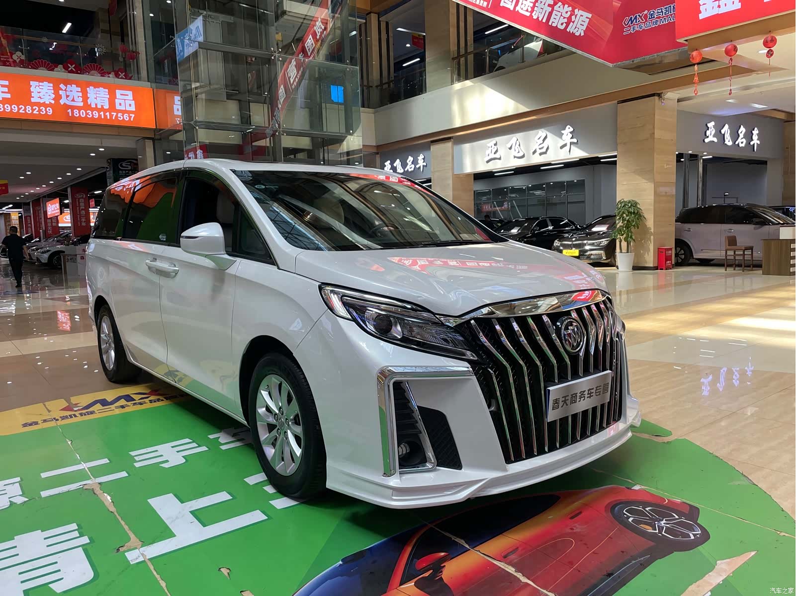 Buick GL8, 2019 4