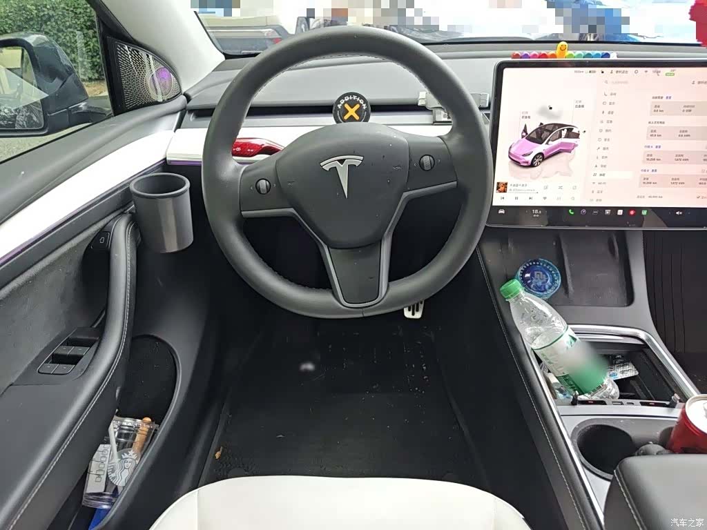 Tesla Model Y, 2022 3