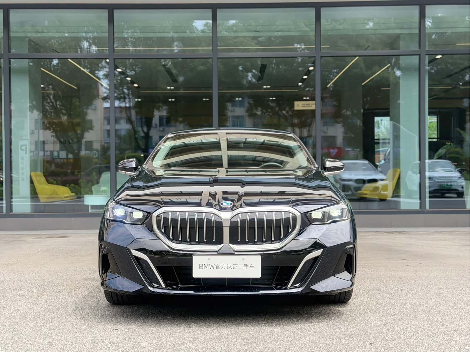 BMW 5 Series, 2025 2