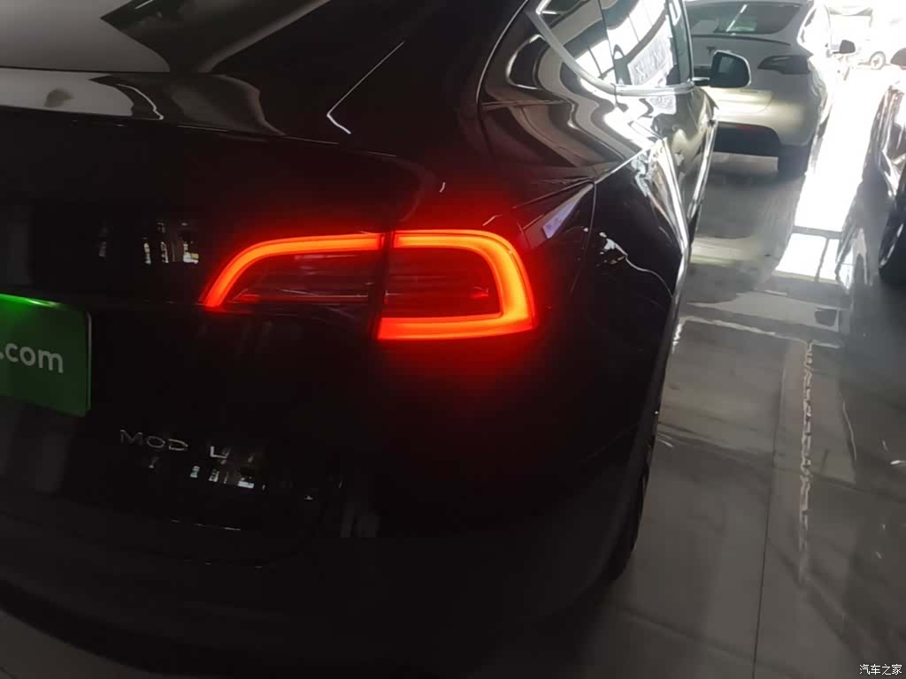Tesla Model Y, 2023 8