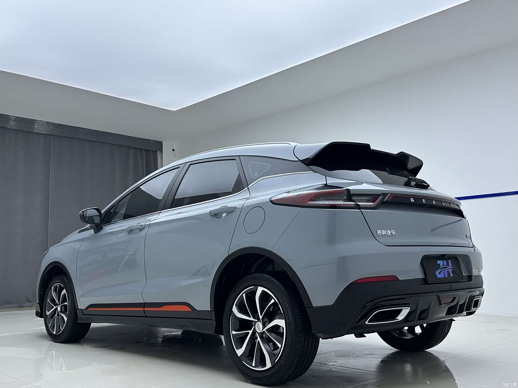 Geely Emgrand, 2023 4