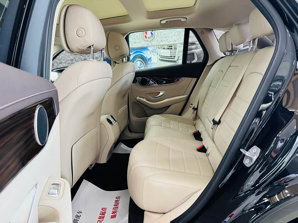 Mercedes-Benz GLC Mercedes-Benz GLC