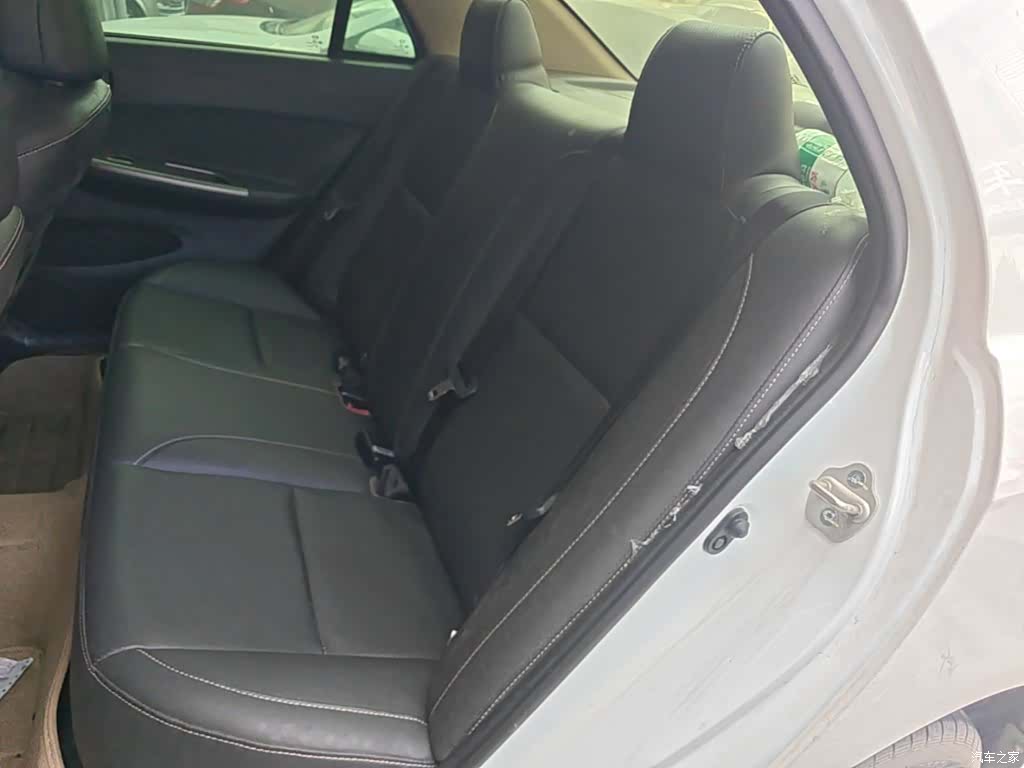 BYD L3, 2014 13