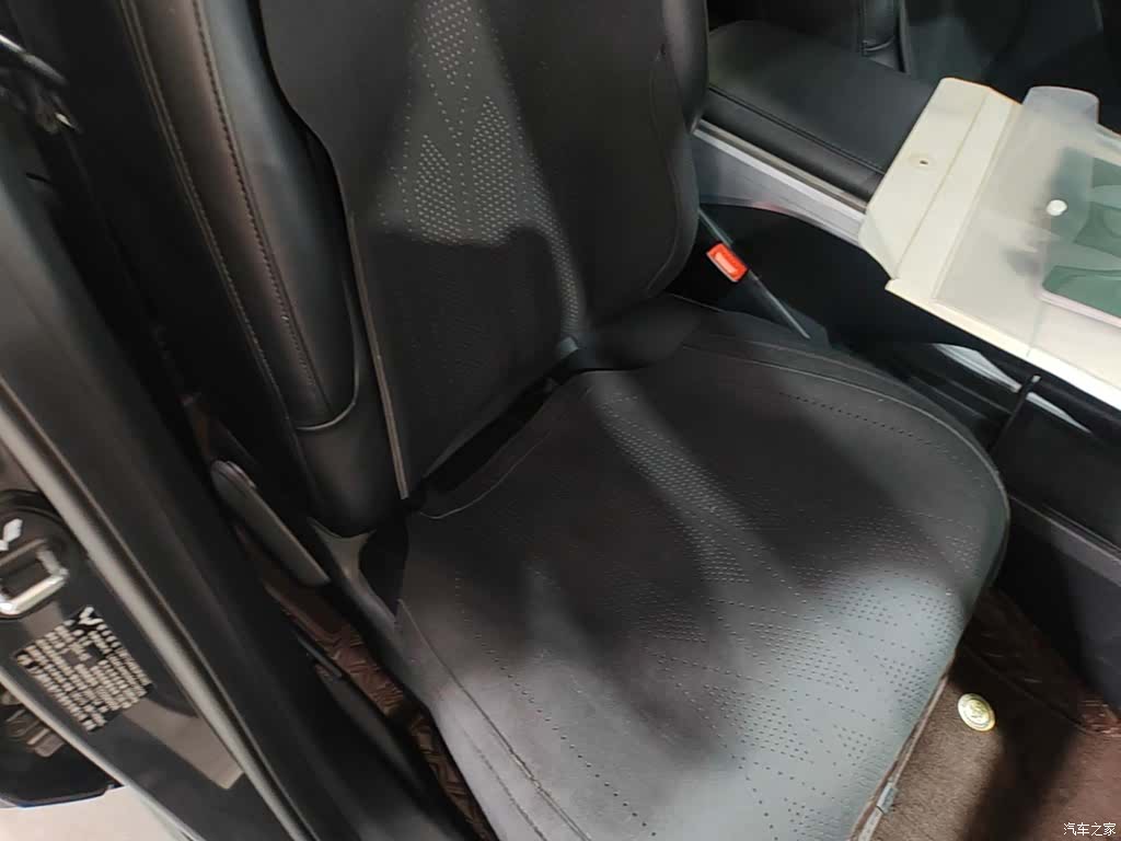 Wuling Starlight, 2024 20