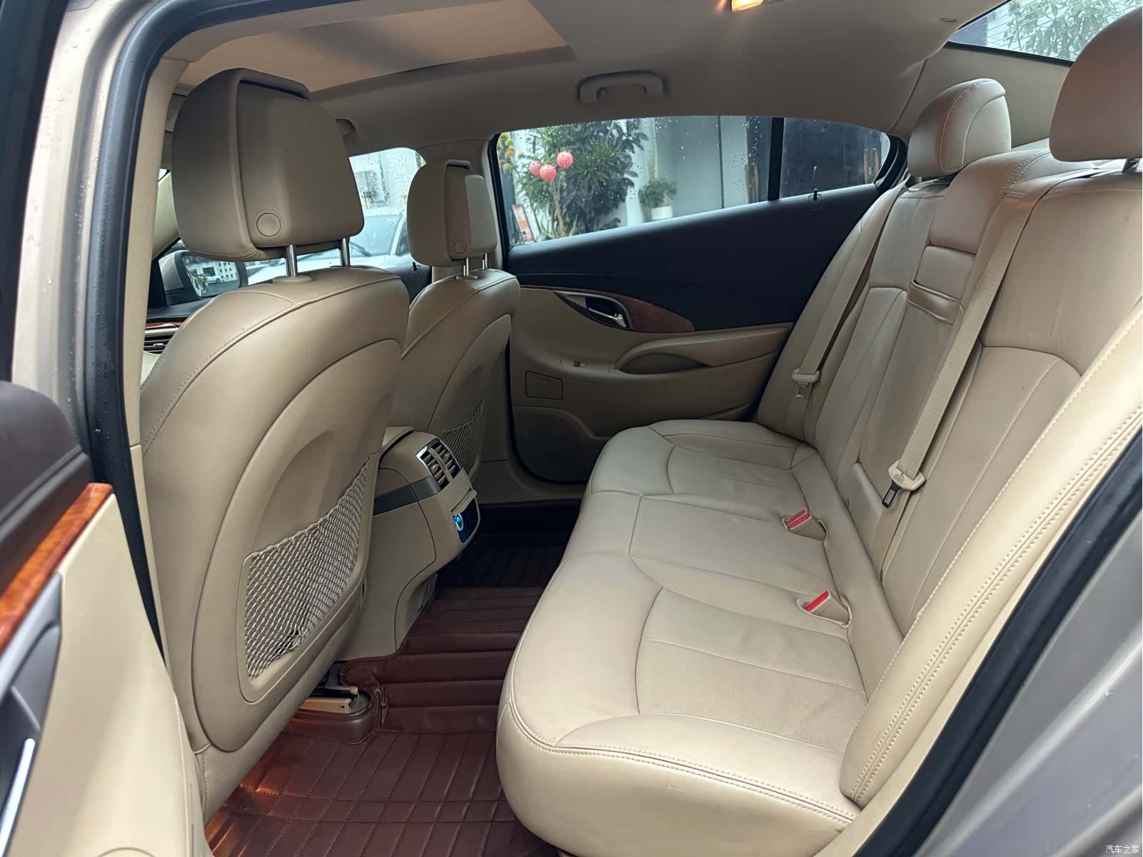 Buick LaCrosse, 2011 12