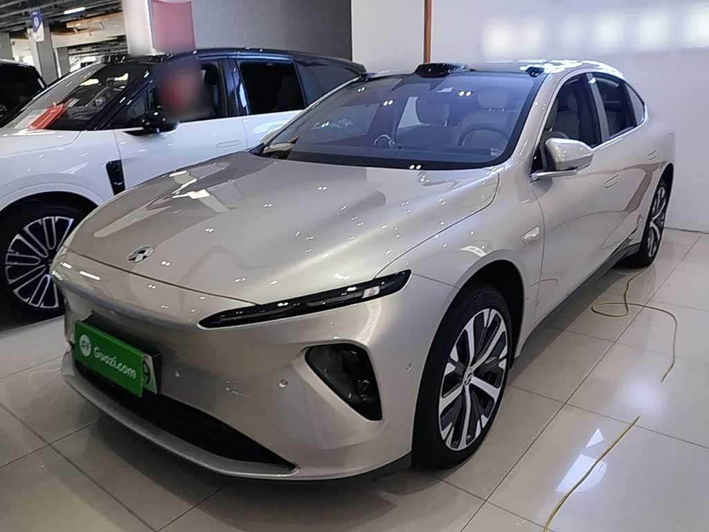NIO ET7