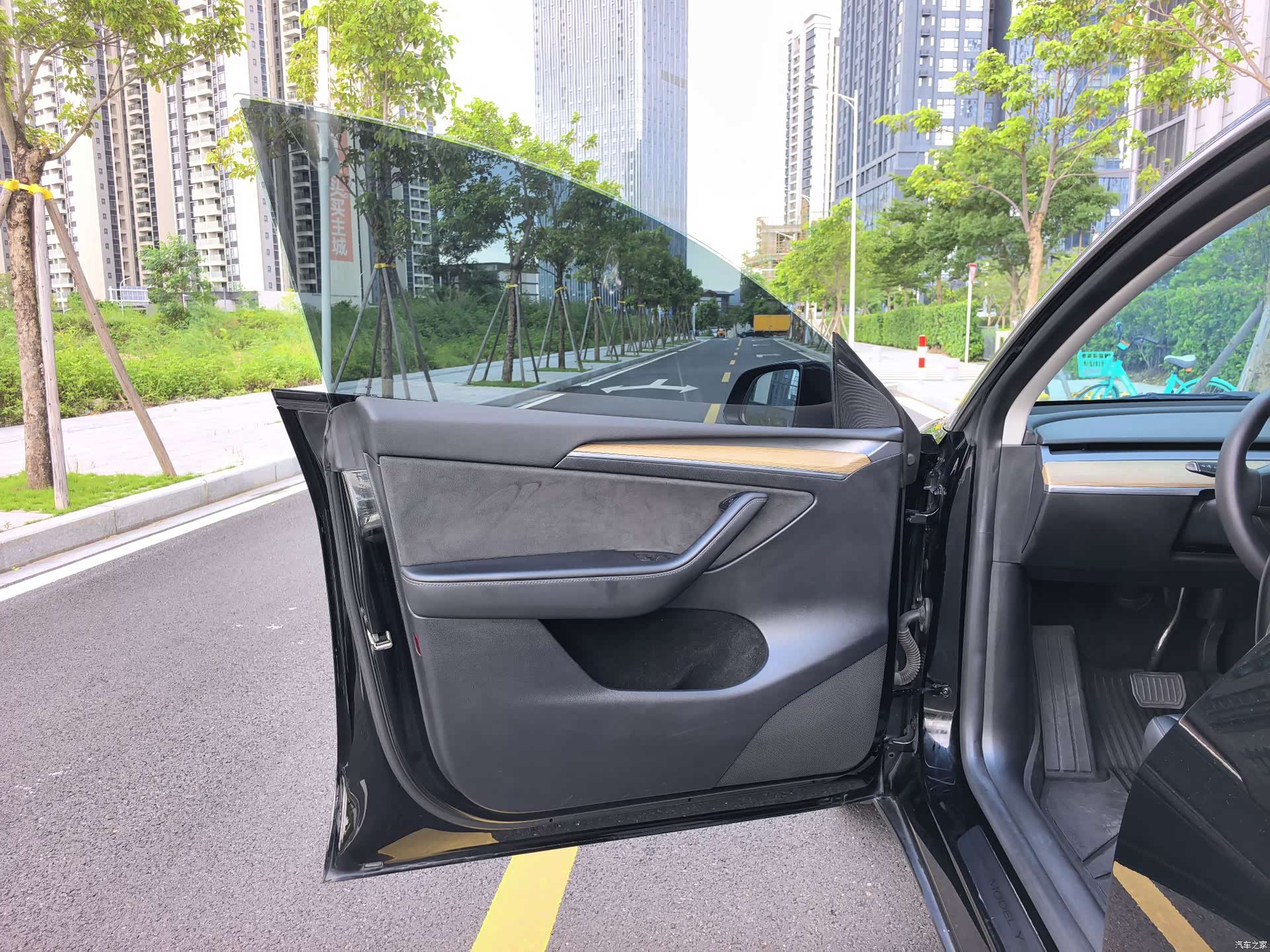 Tesla Model Y, 2022 10