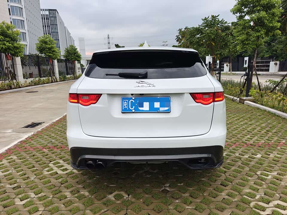 Jaguar F-PACE Jaguar F-PACE