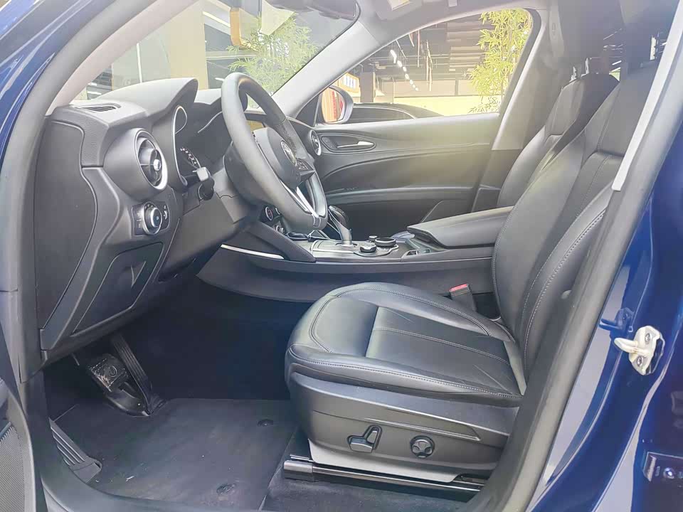 Alfa Romeo Stelvio Alfa Romeo Stelvio