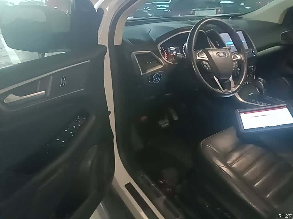 Ford Edge, 2019 16