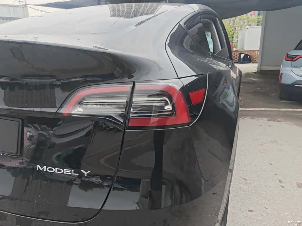 Tesla Model Y, 2022 8