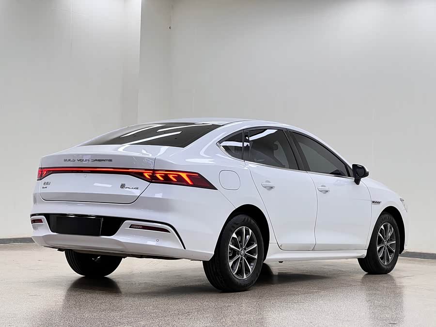BYD Qin PLUS 2024, фото 7