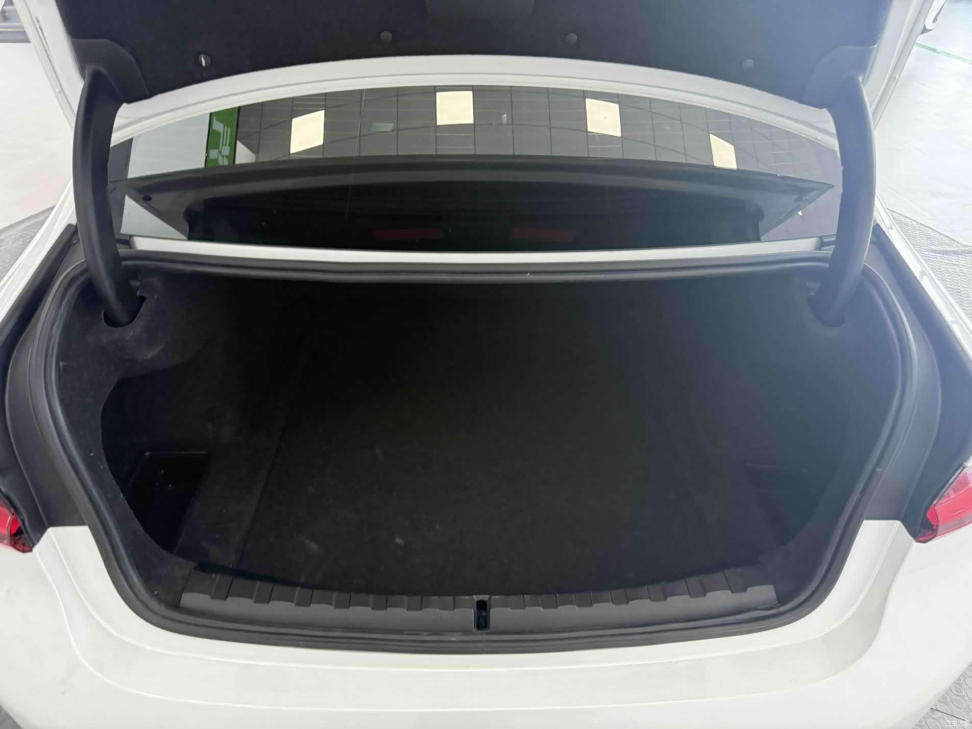BMW 3 Series, 2023 15