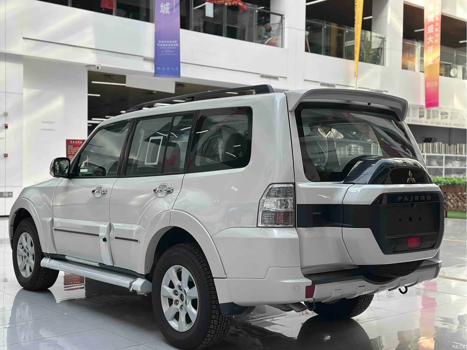 Mitsubishi Pajero, 2020 7